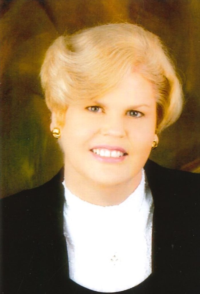 Robin Virginia “Ginger” Fouts Row
